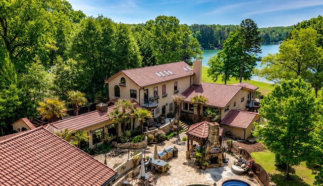 Luxury Lake Lanier Guest House Pool, Dock & Lake Access. FIFA 2026