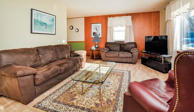 Magnolia House-4 Bdrm, 2 Bath - 2 Miles from Mayo Clinic/St. Mary's