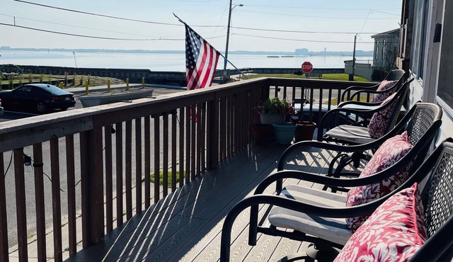Make Your Escape To The Bay