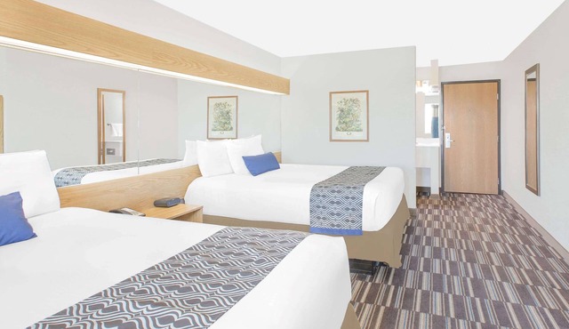 Microtel Inn & Suites by Wyndham Ames