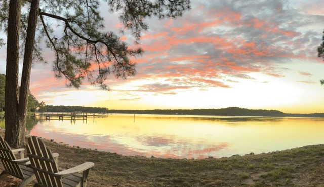 Minutes from Downtown St. Michaels | Private Boat Ramp | Dock
