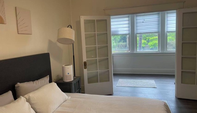 Modern 2BR 2 King Beds Near Bakery Sq, Downtown & Universities