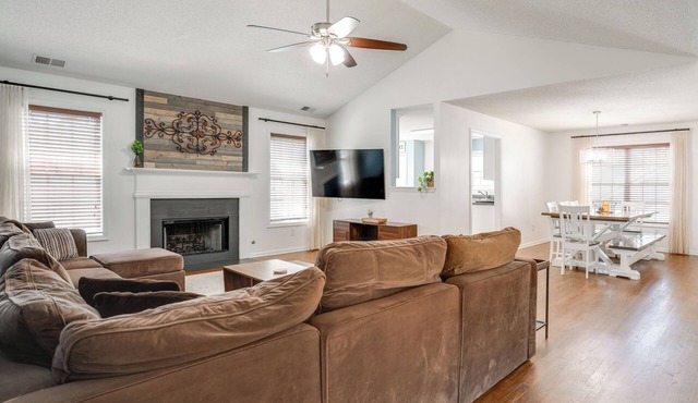 Modern 6BR Haven with Playroom, Gym, Deck