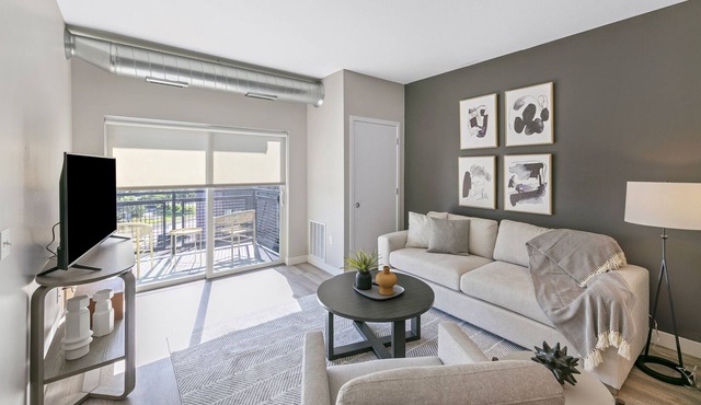 Modern Apartment in Prime Location (ID7210X86)
