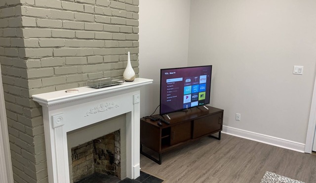Modern lower level midtown apartment with cable and high speed internet! in Mobile