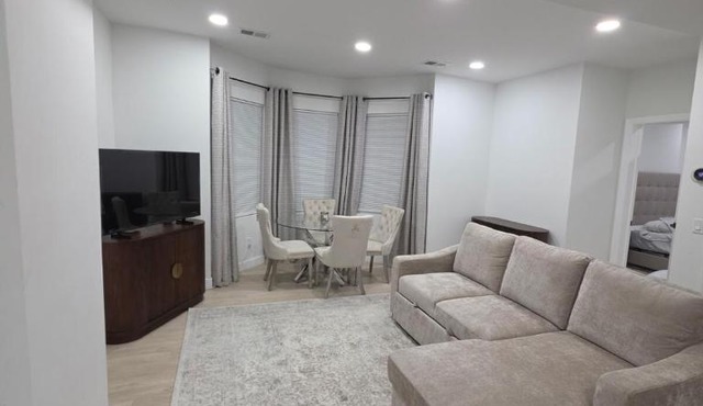 Modern Luxury 3BR Near NYC & Newark Airport