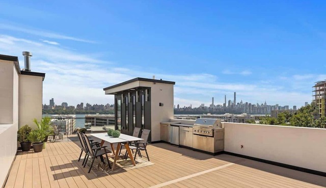 Modern Luxury 8BR Combined Townhome with NYC Views