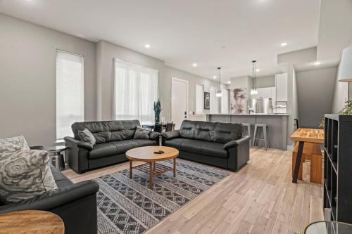 Modern Philly Stay | Garage Parking Near Stadiums