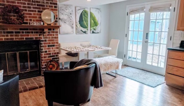 Modern & Private 15 min to Downtown Lincoln Pet Friendly