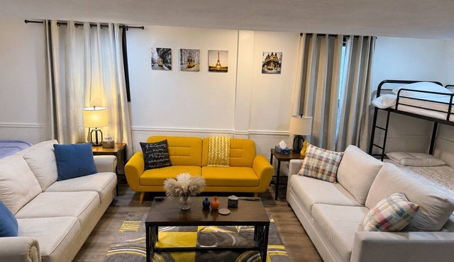 Modern Rustic Retreat | Game Room, Gym, Wet Bar, 4 TVs, Coff