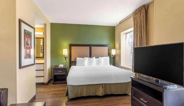 Motel 6 Chicago Vernon Hills Lincolnshire IL