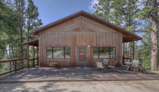 Mountain Oasis - private hot tub and game room.