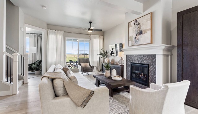 Mountain View Townhome~ Pickleball & Putting Green