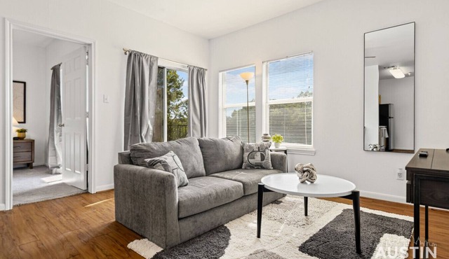 N. Austin Condo w/Pool, Gym & Easy Access to Domain + Pet-Friendly