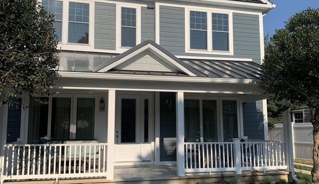 New 2019 -6Bed/6 1/2Bath House 3 1/2 Blocks To Beach - Fri To Fri Rentals