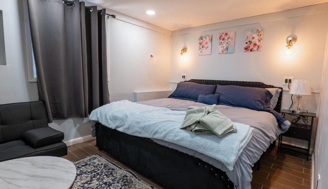 New 3 Bed & 1 Bed Apt Lake Park Station EWR Airport Path Train Subway Bus Hospital Rahway NJ Manhattan NYC