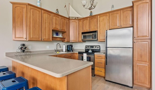New Luxury Townhome - Exclusive Private Diamond Beach -Spectacular SunSet - Pool
