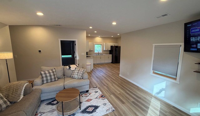 Newly Remodeled Creekside Bungalow on 3 acres with private Beach/Creek access