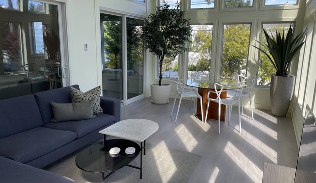 NEWLY RENOVATED HOME. Oceanside -- one minute from the beach