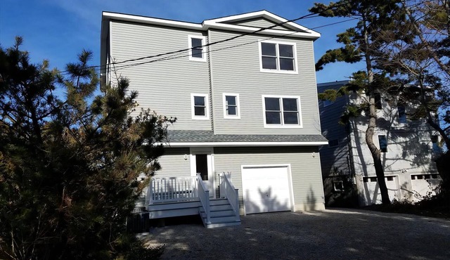 Nice home in Barnegat Light with 6 Bedrooms and WiFi