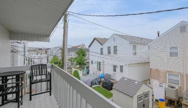 Nice House in Cute Beach Town