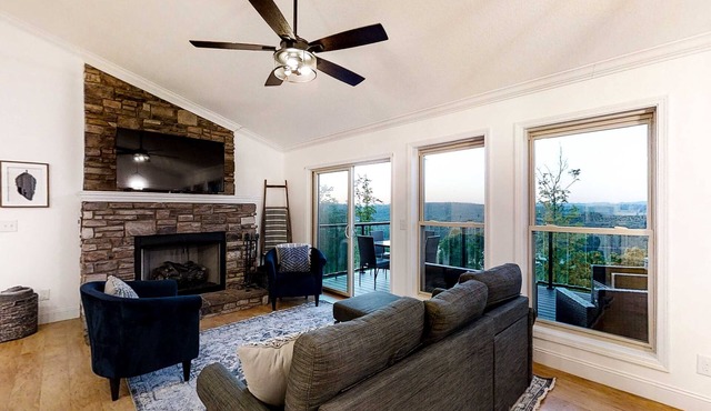 Norris Lake Retreat・Panoramic Views・Deck・Game Room