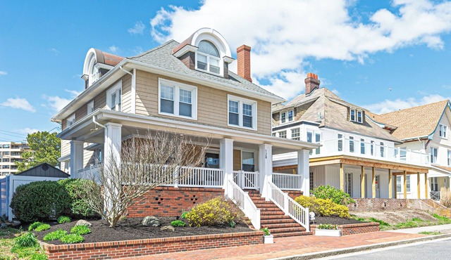 Now avail. Beach Block Getaway