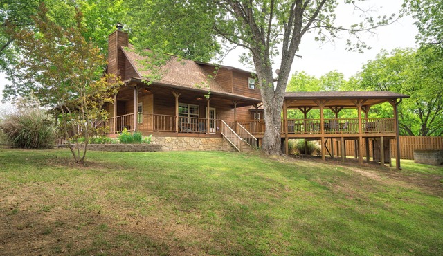 Oakwood — Rest and Relaxation in the Smokies with all the comforts