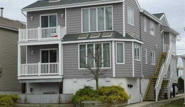 Ocean City Beach Block-1st floor