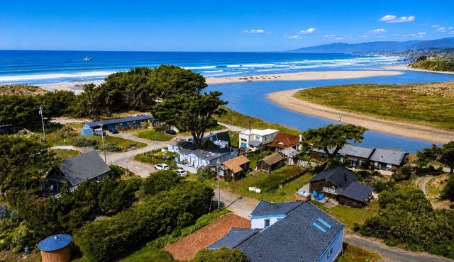 Ocean Oasis~Bodega Bay~Walk to Beach~Sauna~WiFi~Summer Playcation~Coastal Fun in Bodega Bay