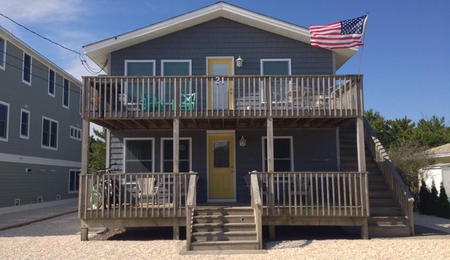 Oceanside Barnegat Light Beach House 3Br/1Ba. Walk to Beach