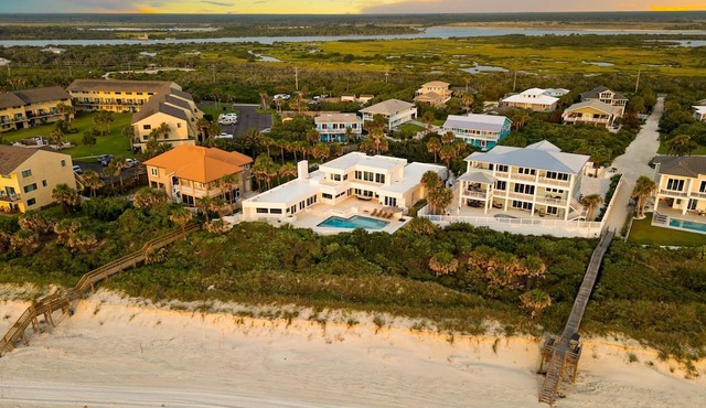 Panoramic Paradise I Luxury Beachfront Estate & Boardwalk to the Beach in Saint Augustine