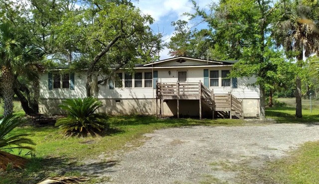 Peaceful, Private Blast from the Past on Coosaw: Long Term Rental, 6 Month Min