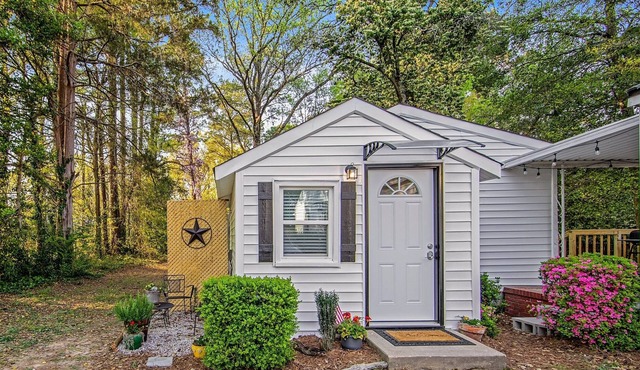 Peaceful, Private Tiny Home with Fenced-in Yard & Centrally Located