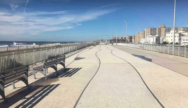 Perfect One-Bedroom Beach Escape in Charming Arverne By The Sea