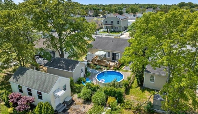 Pet-Friendly Luxury Bungalow with Pool, Bocce Court and More