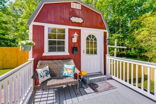 Pet-Friendly Raleigh Tiny Home w/Patio