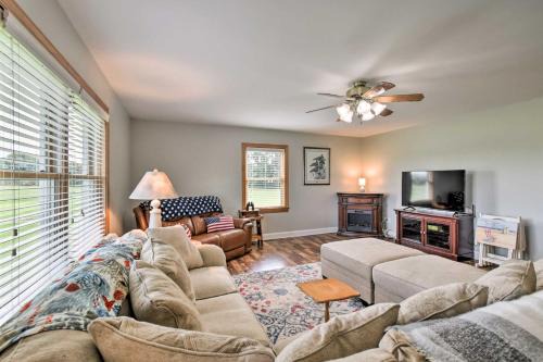 Pet-Friendly Woodsy Gem: 1/4 Mi to Chesapeake Bay