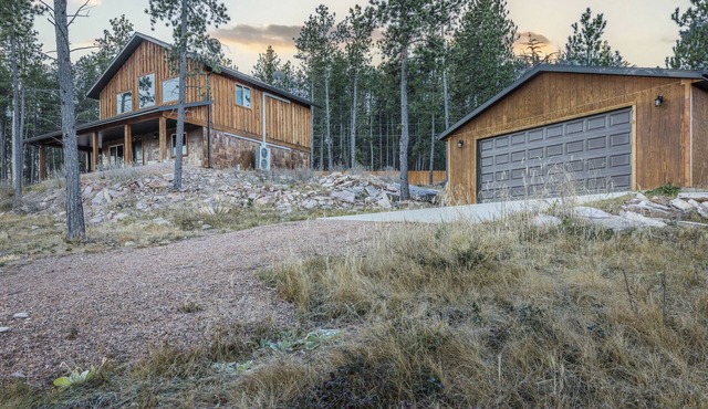 Pineview Cabin Retreat in the Black Hills- 4 bed, 2 bath