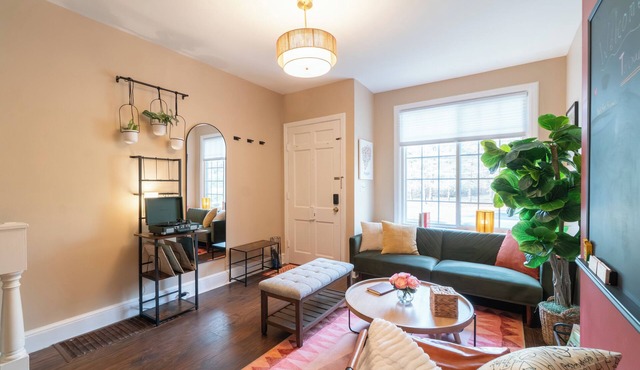 Princeton Einstein Boutique Stay — Walk to Everywhere!