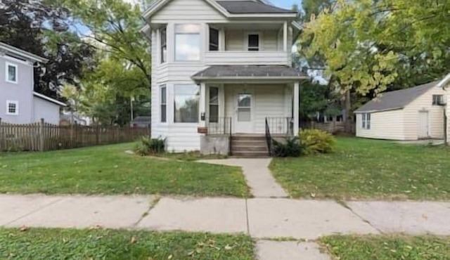 Private Apartment with Office Area Near NIU