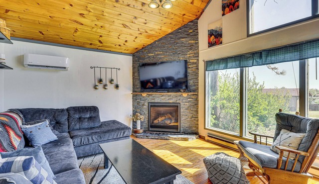 Private Deck + Hot Tub: Central Dickinson Home