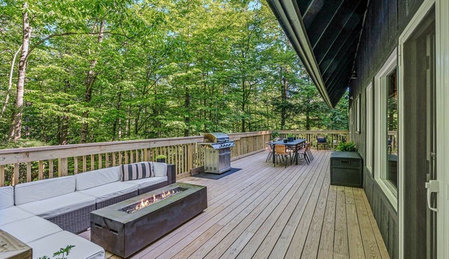 Private Quechee Lakes Home - Pet Friendly
