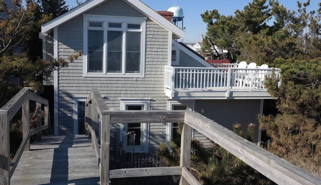 Quaint oceanfront house. Nantucket meets LBI