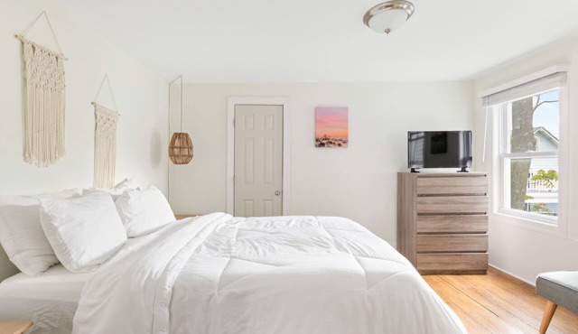 Queen Suite 1 Block to Beach & Asbury | Park Side | Renovated Victorian | 100.