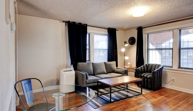 Quiet & Spacious | Easy Check-in + W&D | Zencity