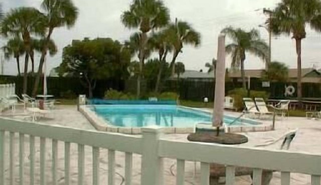 Quiet Waterfront View Condo-New Appliances! Remodeled Baths! in Apollo Beach
