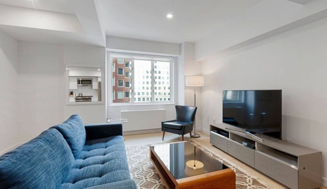 Rector Place 2BR Escape with BBQ Area & Pool