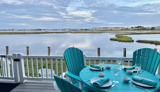 Relax at Bay Breeze, a fully equipped 3BR oasis, just a mile to amazing beaches!
