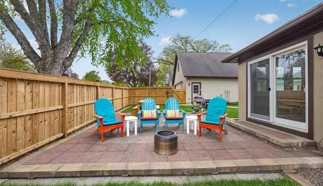 Relax with family and friends at this peaceful place to stay.